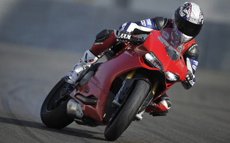 MCN | Picture gallery: Troy Bayliss having fun on the Ducati 1199 Panigale | Ductalk: What's Up In The World Of Ducati | Scoop.it