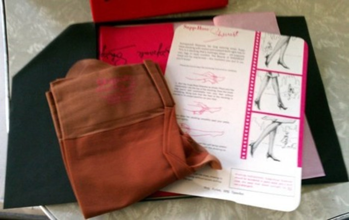 Vintage Schiaparelli Stockings — Shocking! | Herstory | Scoop.it