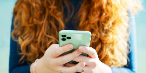 3 Negative Mental Health Effects of Online Shopping, According to Psychologists | Best  Curated Amazon Finds | Scoop.it