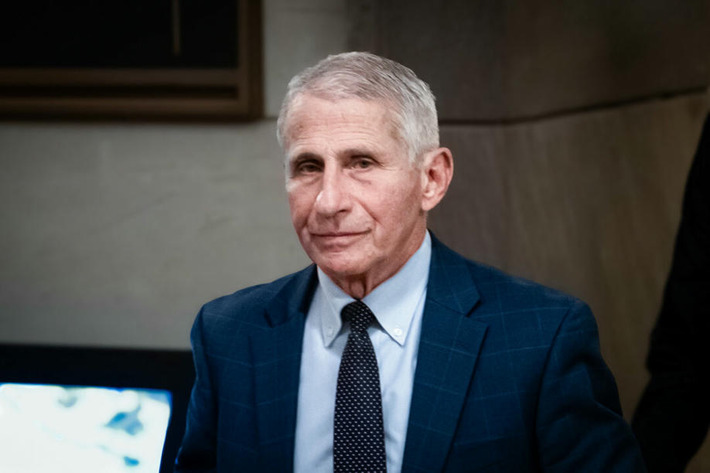 Fauci Says He Signed Off on Grants Without Reviewing Them | Covid Report | Scoop.it