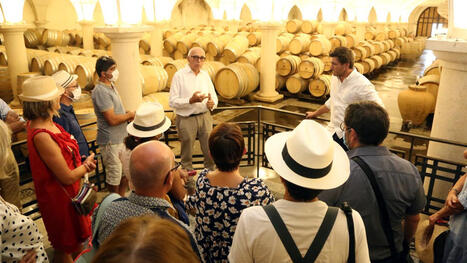 Ce ch&acirc;teau de renom, entre Hautes-Pyr&eacute;n&eacute;es et Gers, d&eacute;sign&eacute; meilleur accueil dans le vignoble par la prestigieuse Revue du Vin de France | Accueil | Scoop.it