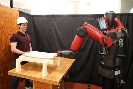 This robot helps you lift objects—by looking at your biceps | Robots in Higher Education | Scoop.it