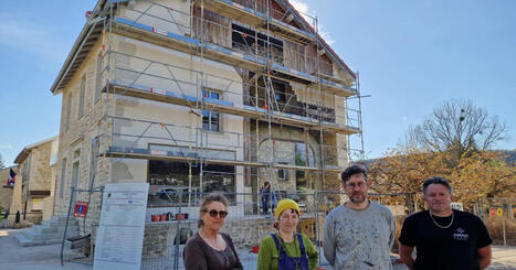 Brion. &laquo;&nbsp;Elle me tient &agrave; c&oelig;ur, je suis Brionnais &raquo;&nbsp;: une fresque murale rend hommage au patrimoine local (Acc&egrave;s r&eacute;serv&eacute; aux abonn&eacute;s) | L'Architecture, l'Urbanisme, l'Environnement, le Paysage et le Patrimoine... vus par le CAUE de l'Ain. | Scoop.it