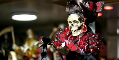 Skeleton saint Santa Muerte attracts devotees among US Latinos - RawStory.com | Anon Hades | Scoop.it