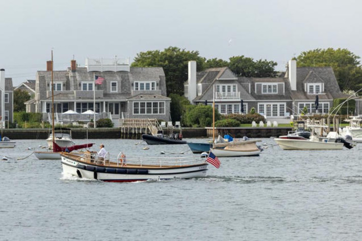 Blue States Hunt for Ways to Wring More Taxes From the Wealthy | Family Office & Billionaire Report - Empowering Family Dynasties | Scoop.it