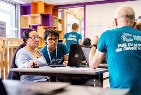 Emma&uuml;s Connect et la Dinum au chevet des personnes &eacute;loign&eacute;es du num&eacute;rique | Veille pour les concours des biblioth&egrave;ques | Scoop.it