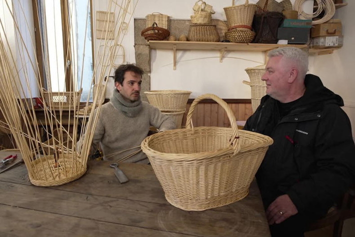 Les sacs &agrave; main en osier de cet artisan attirent les grands noms de la mode : "Le luxe tire notre m&eacute;tier vers le haut" | D&eacute;couvrir, se former et faire | Scoop.it