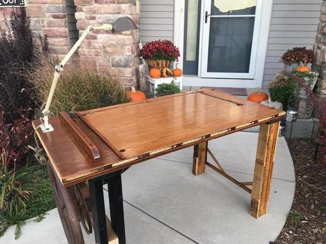 Eclectic - Table Made from Old School House Door, Corn Shucker Gears, Yardstick, Pallets and Machinist Lamp | 1001 Recycling Ideas ! | Scoop.it