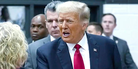 No one has told me I&rsquo;m being indicted': Trump reacts to report that DOJ ready to charge - RawStory.com | Backstabber Watch | Scoop.it