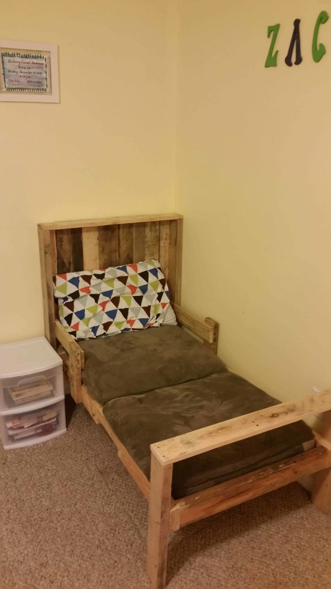 Toddler Pallet Bed | 1001 Pallets ideas ! | Scoop.it