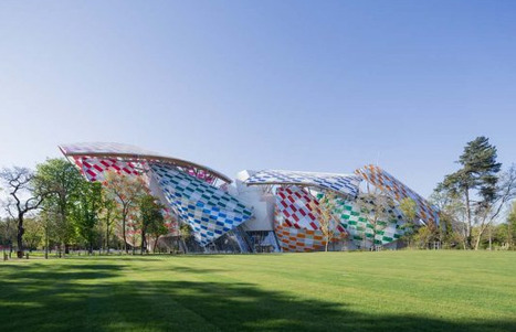 Daniel Buren joue avec Frank Gehry &agrave; la Fondation Louis-Vuitton | Architecture - Construction | Scoop.it