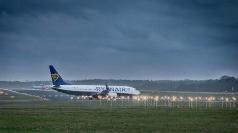Pris dans la tempête, un Boeing Ryanair lance un « Mayday carburant », à 6 minutes de la panne sèche | AERONAUTIQUE NEWS - AEROSPACE POINTOFVIEW - AVIONS - AIRCRAFT | Scoop.it