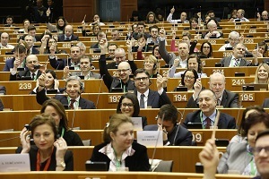 CoR - EU budget: local climate action will suffer if EU regional investment is cut | Energy Transition in Europe | www.energy-cities.eu | Scoop.it