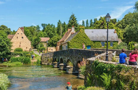 Pourquoi cette perle cachée à 2h30 de Paris est l’un des villages préférés des Français ? – | FLEurons de France | Scoop.it
