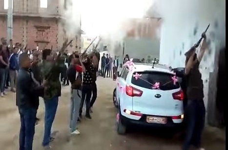 La danse aux fusils de baroud, le rituel du mariage en Algérie | Rêves orientaux | Scoop.it