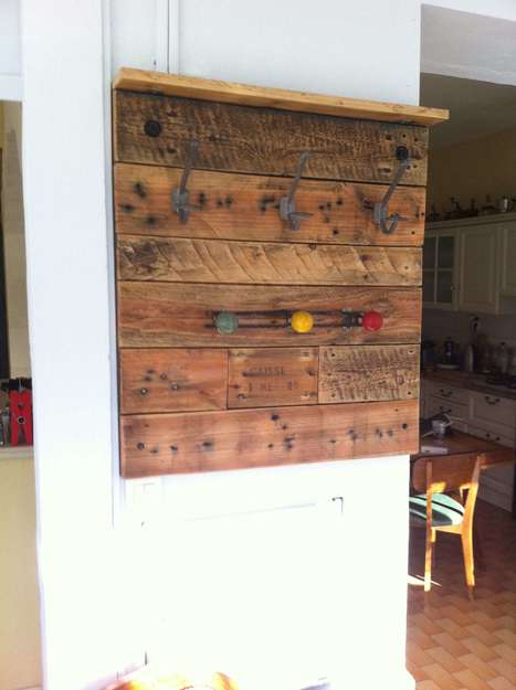 Porte Manteaux En Palette / Pallet Coat Rack | 1001 Pallets ideas ! | Scoop.it