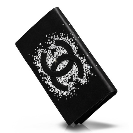 Chanel opts out of fashion's love affair with online shopping - The Conversation | consumer psychology | Scoop.it