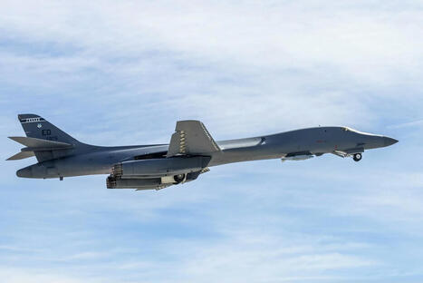 Boeing to equip B-1 bombers with hypersonic-ready pylons | DEFENSE NEWS | Scoop.it