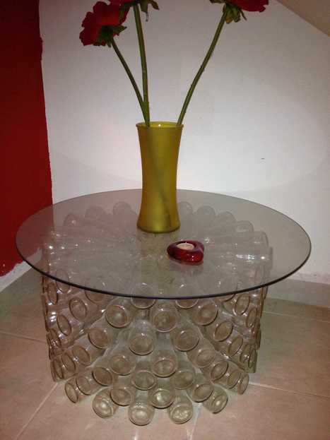 Coca-Cola bottles table | 1001 Recycling Ideas ! | Scoop.it