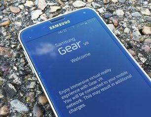 Samsung Gear VR: il telefono si "infila" nel visore | Augmented World | Scoop.it