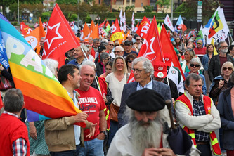 Manifestation du 1er-Mai dans les Landes : 600 personnes ont défilé à Dax | Landes - Conseils municipaux & communautaires | Scoop.it