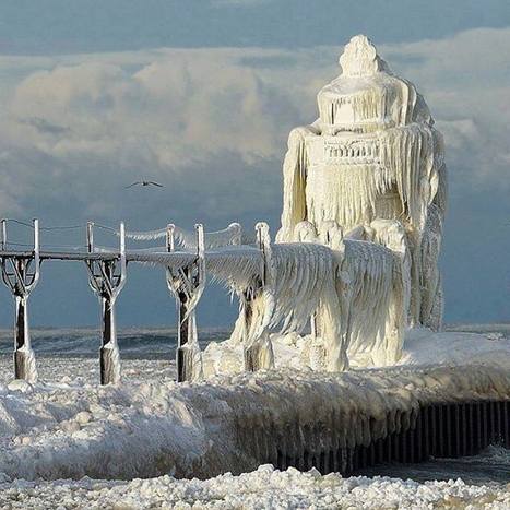 Photography: Light house Lake Michigan US | World Arts | Scoop.it