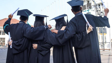 AI fears may drive more young adults to grad school, reports show | Inova&ccedil;&atilde;o Educacional | Scoop.it