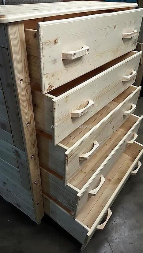 Recycled Pallet Dresser With 5 Drawers Pallet