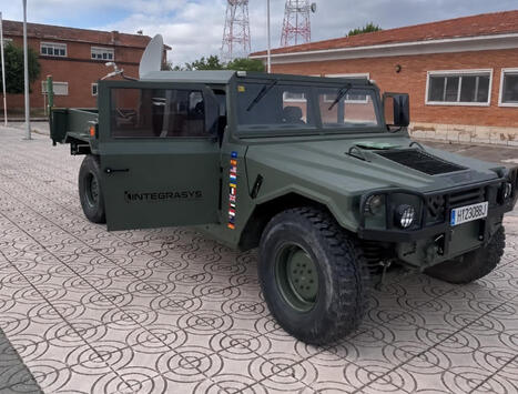 Spanish firm turns retired army truck into mobile EW drone jammer | DEFENSE NEWS | Scoop.it