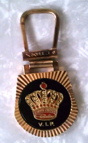 Vintage King's Crown Rainbow VIP Keychain Keyring Pat Pending Vegas Casino Maybe? | Antiques & Vintage Collectibles | Scoop.it