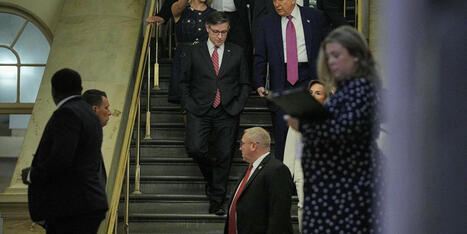 'Completely flipped': Expert says Trump just threw holdout Republicans' demands under bus - Raw Story | Backstabber Watch | Scoop.it