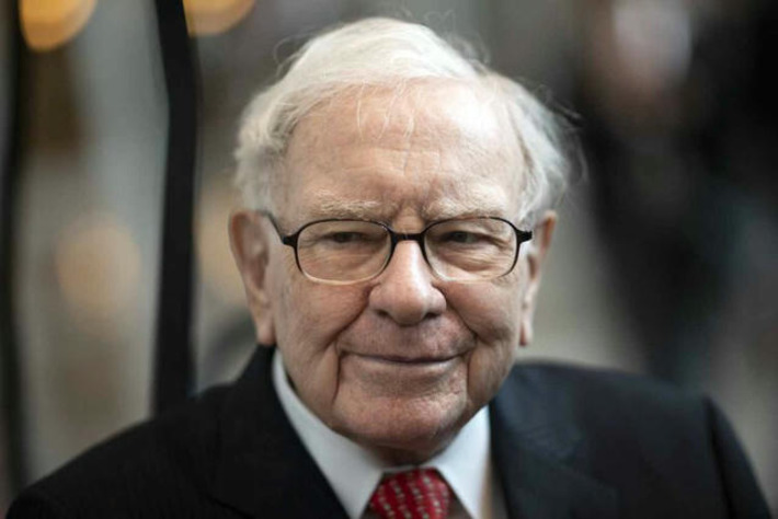 Berkshire Hathaway Stock Is Slipping. The ‘Buffett Premium’ Is Leaking Out. | Family Office & Billionaire Report - Empowering Family Dynasties | Scoop.it