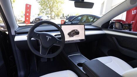 Nouveau record pour les voitures &eacute;lectriques, qui p&egrave;sent maintenant un tiers des ventes chez les particuliers | Big Data in Business | Scoop.it
