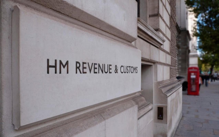 HMRC assigns tax compliance managers to keep tabs on billionaires | Family Office & Billionaire Report - Empowering Family Dynasties | Scoop.it