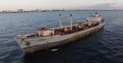 Un p&eacute;trolier coul&eacute; volontairement... et pour la bonne cause! / 29.07.2016 | Pollution accidentelle des eaux (+ d&eacute;chets plastiques) | Scoop.it