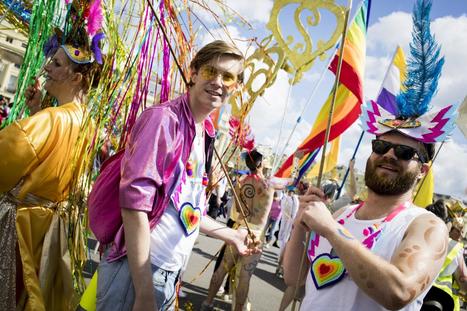 Thousands line streets for massive Brighton Pride celebration | LGBTQ+ Destinations | Scoop.it