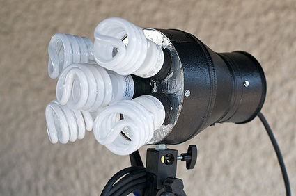 Build A CFL Based Continuous Light Source | Photography Gear News | Scoop.it