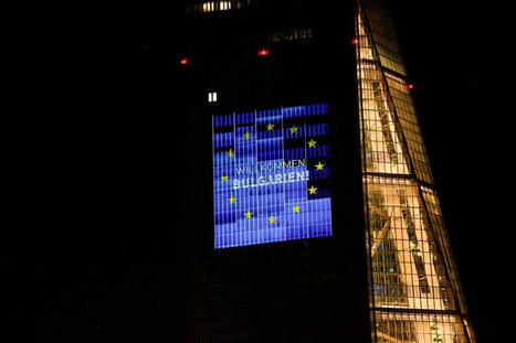 FRANCE: Is debt crisis becoming a problem for the euro? | EUROPES | Scoop.it