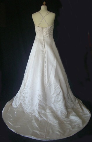 Annonce : Robe de mariée Pronuptia Sandra originale occasion pas cher - Languedoc Roussillon - Hérault - Occasion du mariage | Robes de mariée d'occasion | Scoop.it