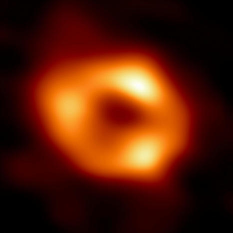 Se obtiene la primera imagen del agujero negro del centro de nuestra galaxia | Instituto de Astrofísica de Andalucía - CSIC | Ciencia-Física | Scoop.it