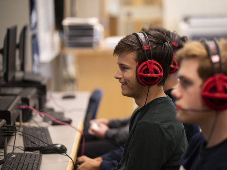 As Esports Take Off, High School Leagues Get In The Game by  AUBRI JUHASZ ( ... yes #ocsb has Esports!) | iGeneration - 21st Century Education (Pedagogy & Digital Innovation) | Scoop.it