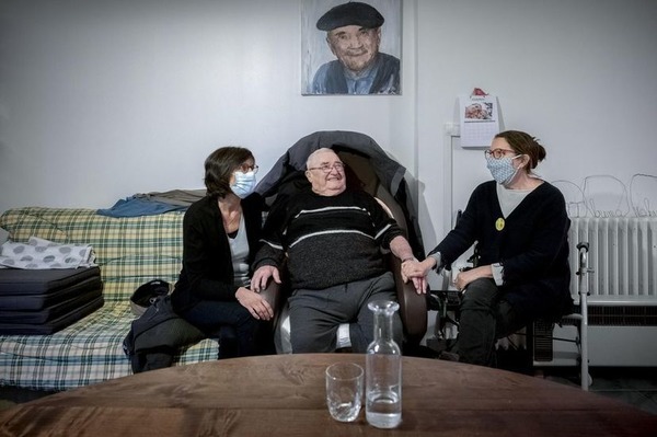 Familles d'aidants : des &laquo; relayeurs &raquo; pour pouvoir &laquo; souffler et se recharger &raquo; | Aidants | Scoop.it