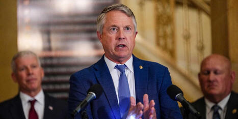 Scrambling MAGA senator's bad week gets worse as Trump threatens 1,200 jobs in his state - Raw Story | Backstabber Watch | Scoop.it