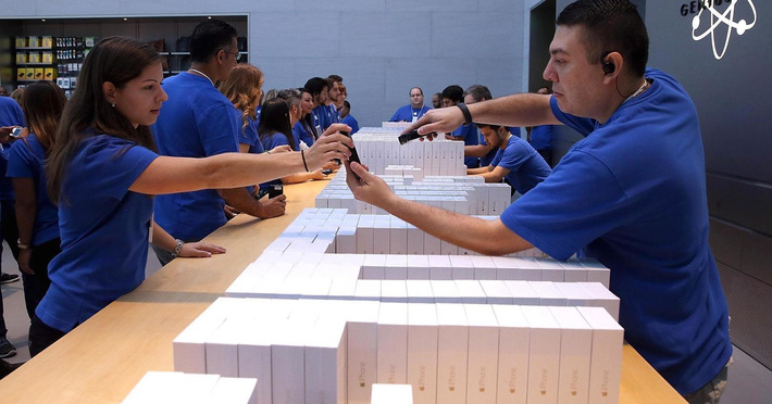 Apple: On track to beat 2014's iPhone sales record | Business Report - Making A Difference | Scoop.it