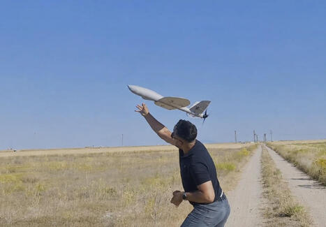 Poland and Turkey&rsquo;s drone swarm system passes key precision test | DEFENSE NEWS | Scoop.it