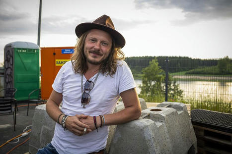 IS: Jonne Aaron meni kihloihin Julia-rakkaansa kanssa | 1Uutiset - Lukemisen tähden | Scoop.it
