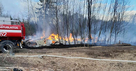 J&auml;nnitelinjan p&auml;&auml;lle kaatunut puu sytytti maaston &ndash; Keski-Suomessa useita paloja | Keski-Suomi | Yle | 1Uutiset - Lukemisen t&auml;hden | Scoop.it