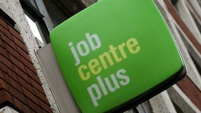 UK unemployment rate falls to 6.9% | Welfare News Service (UK) - Newswire | Scoop.it