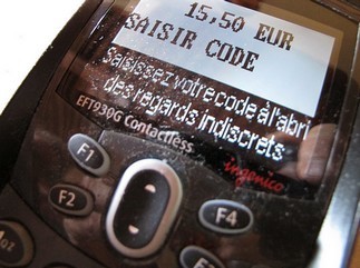 Escroquerie &agrave; la carte bancaire : une nouvelle arnaque sans parade ! - Planet.fr | Chronique des Droits de l'Homme | Scoop.it