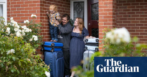 ‘Hollowing out’: New Zealand grapples with an uncertain future as record numbers leave. | Trans Tasman Migration | Scoop.it